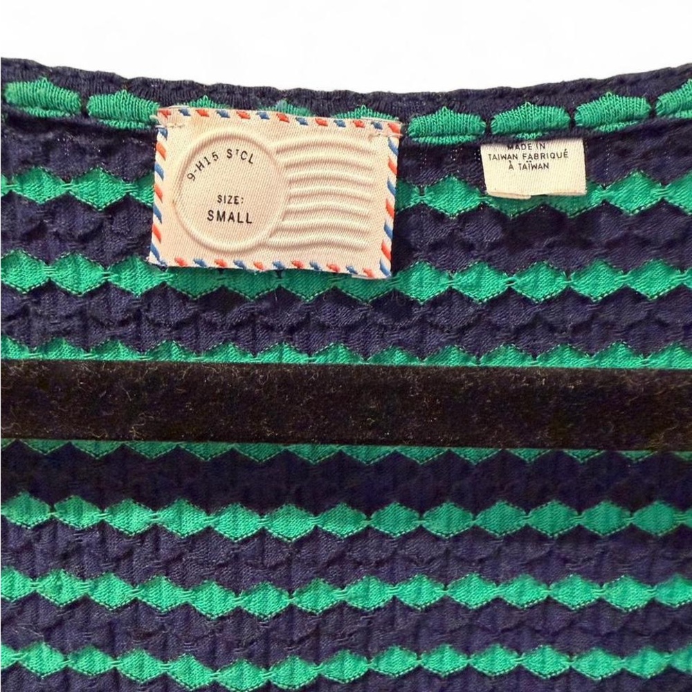Postmark Anthropologie Green and Navy Textured Peplum Top-Size S - Picture 3 of 5